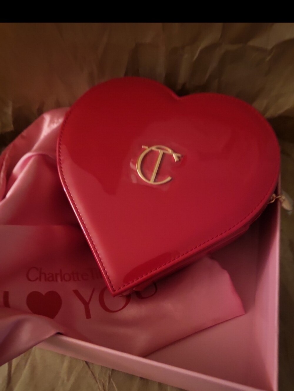 Charlotte Tilbury Patent Heart PURSE